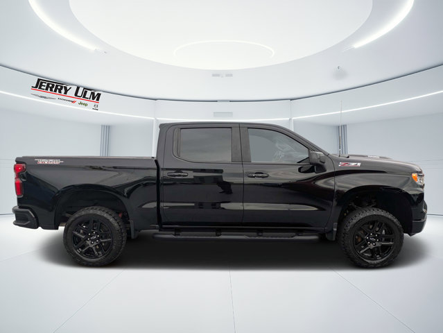 Used 2024 Chevrolet Silverado 1500 LT Trail Boss w/ Convenience Package II AWD/4WD image 2