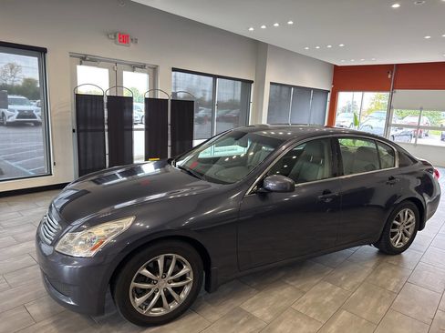Used 2007 INFINITI G35 Journey w/ Premium Pkg image 7
