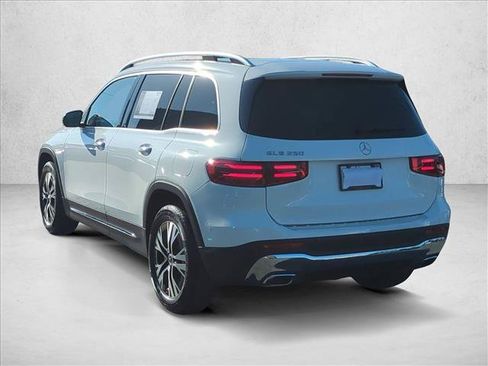 Certified 2025 Mercedes-Benz GLB 250 image 11
