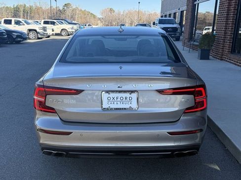 Used 2019 Volvo S60 T5 Momentum w/ Premium Package image 5