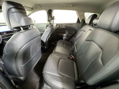 Used 2023 Kia Sportage EX FWD image 24