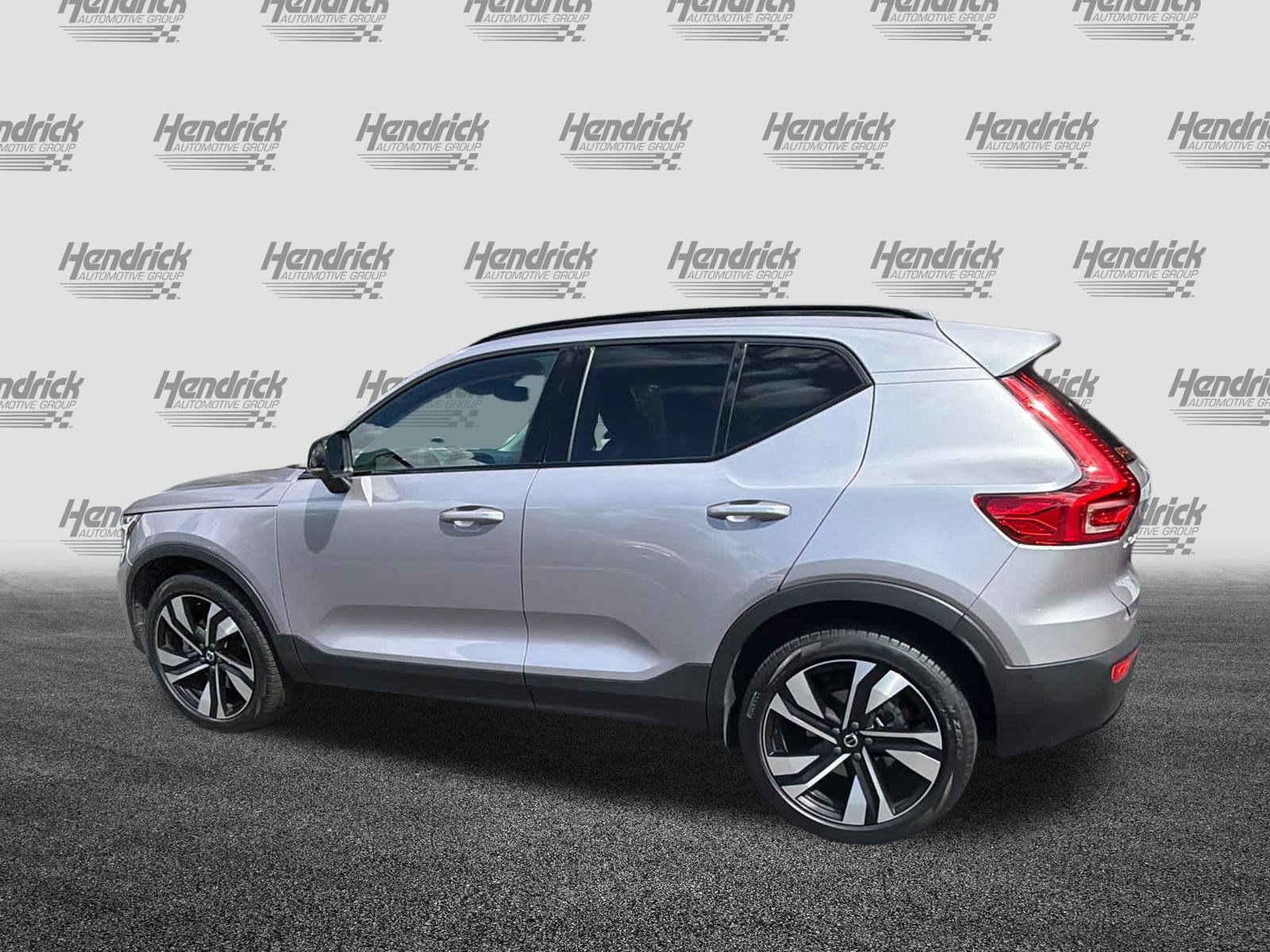 Used 2026 Volvo XC40 B5 Ultra AWD/4WD image 10