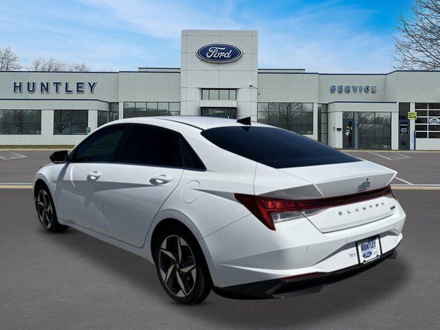 Used 2023 Hyundai Elantra Limited w/ Cargo Package FWD image 5