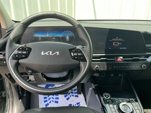 Used 2023 Kia Niro Wind FWD image 23