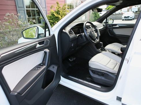 Used 2019 Volkswagen Tiguan S image 8
