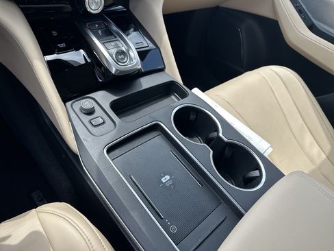 Certified 2025 Acura MDX FWD w/ Technology Package image 36