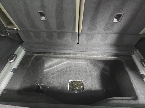 Used 2022 Rivian R1S Launch Edition AWD/4WD image 26