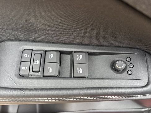 New 2026 Jeep Cherokee Laredo AWD/4WD image 18