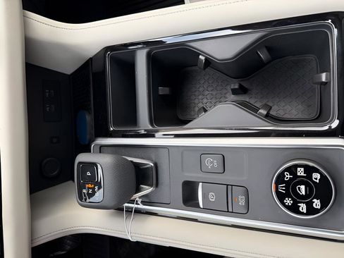 New 2026 Nissan Pathfinder SL AWD/4WD image 22