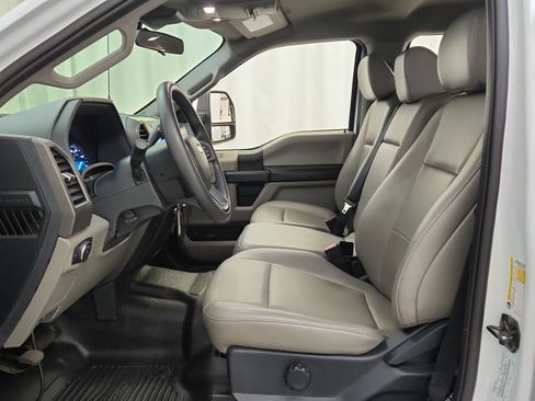 Used 2022 Ford F350 XL w/ Power Equipment Group AWD/4WD image 12