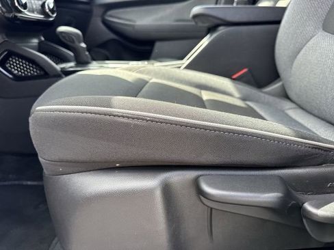 Used 2025 Chevrolet TrailBlazer LT FWD image 12