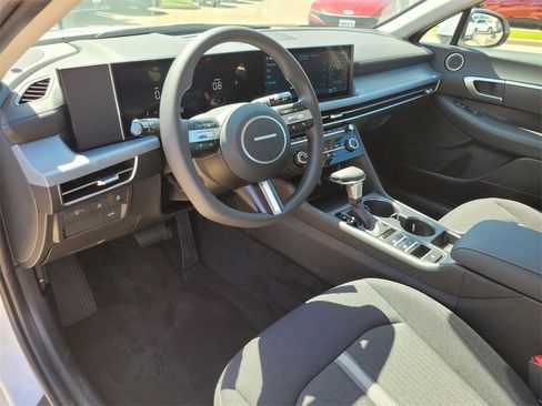 Used 2025 Hyundai Sonata SE image 20