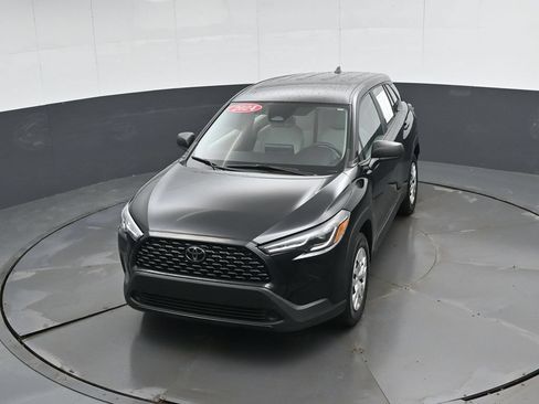 Used 2024 Toyota Corolla Cross L AWD/4WD image 46