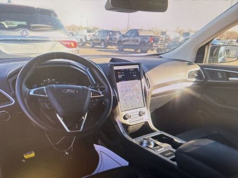 Used 2023 Ford Edge SEL image 10