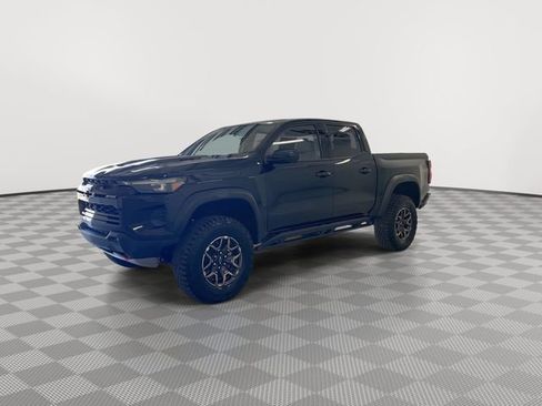 New 2026 Chevrolet Colorado ZR2 w/ Technology Package AWD/4WD image 9