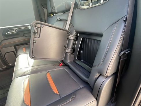 Used 2024 GMC Sierra 2500 AT4 w/ Technology Package image 23