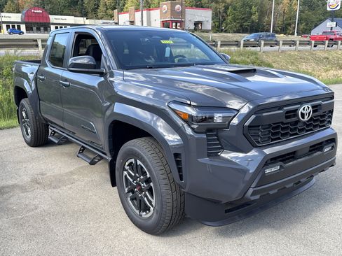 New 2025 Toyota Tacoma TRD Sport AWD/4WD image 2