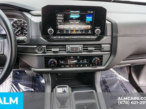 Used 2024 Nissan Pathfinder S AWD/4WD image 40