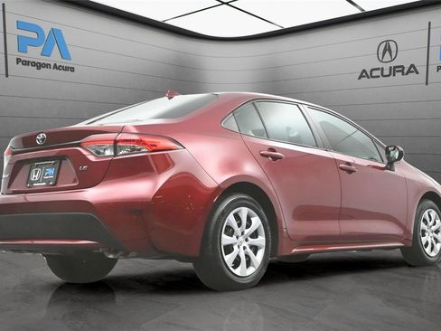 Used 2022 Toyota Corolla LE image 25