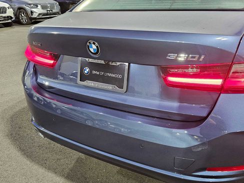 Used 2025 BMW 330i xDrive 330i xDrive w/ Convenience Package image 13