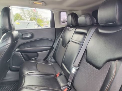 Used 2018 Jeep Compass Latitude w/ Popular Equipment Group AWD/4WD image 25