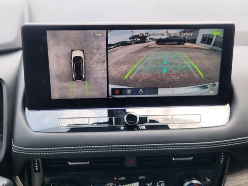 Used 2024 Nissan Rogue Platinum w/ Platinum Premium Package FWD image 14