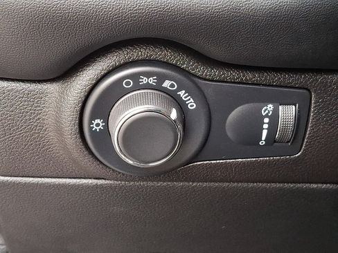 Certified 2025 Dodge Durango GT AWD/4WD image 29