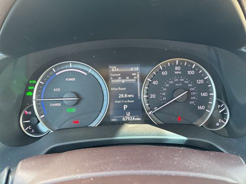 Used 2018 Lexus RX 450h AWD w/ Premium Package image 19