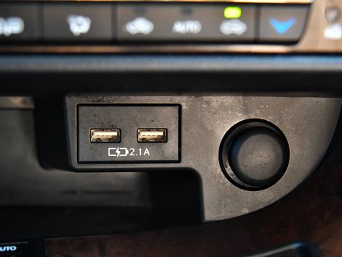 Used 2022 Lexus RX 350L FWD w/ Premium Package image 25