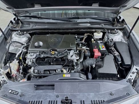 Certified 2019 Toyota Camry SE image 27