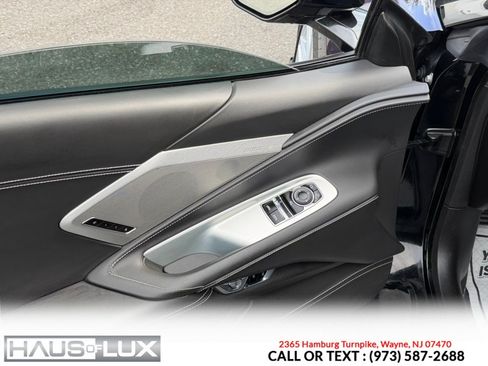 Used 2021 Chevrolet Corvette Stingray Premium Cpe w/ Z51 Performance Package RWD image 17