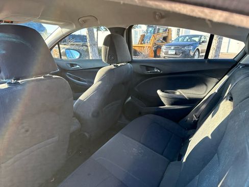 Used 2017 Chevrolet Cruze LT w/ Convenience Package image 7