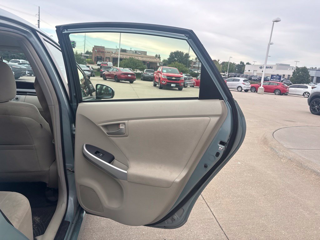 Used 2014 Toyota Prius Three FWD image 25