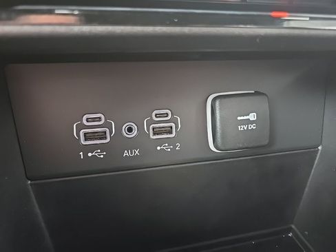 Used 2025 Jeep Grand Cherokee Summit AWD/4WD image 64