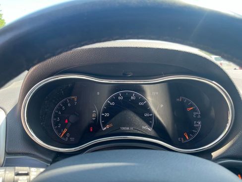 Used 2020 Jeep Grand Cherokee Altitude AWD/4WD image 22