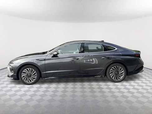 Used 2025 Hyundai Sonata Limited FWD image 8