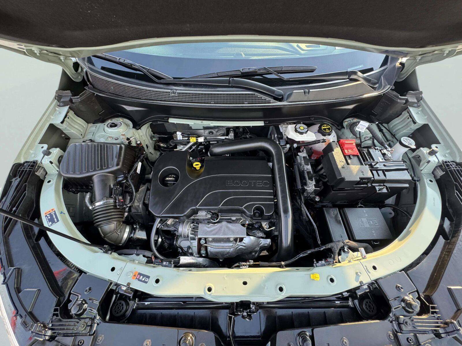 Used 2025 Chevrolet Equinox LT AWD/4WD image 53