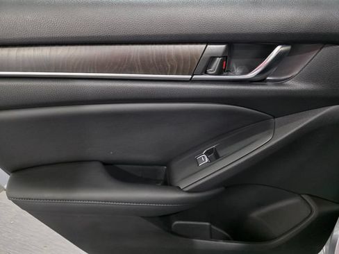 Used 2021 Honda Accord EX-L image 11