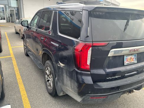 Used 2022 GMC Yukon SLE w/ Max Trailering Package image 4