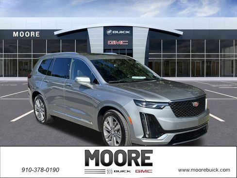 Used 2025 Cadillac XT6 Premium Luxury image 1