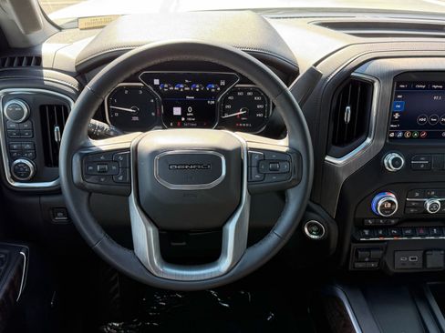 Used 2020 GMC Sierra 2500 Denali w/ Denali Ultimate Package AWD/4WD image 15