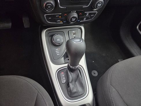 Used 2021 Jeep Compass Sport AWD/4WD image 11