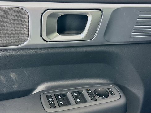 New 2026 Hyundai Santa Fe SE image 19