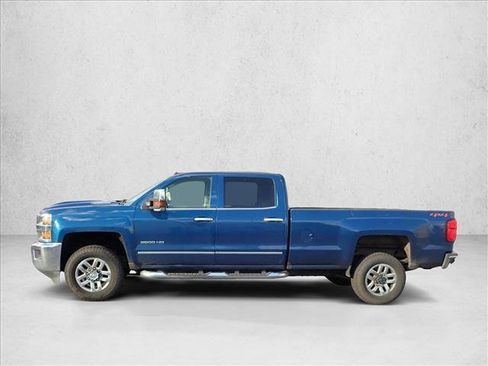 Used 2018 Chevrolet Silverado 2500 LTZ w/ Duramax Plus Package AWD/4WD image 2