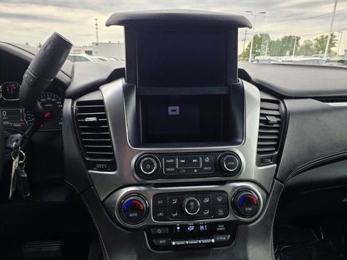 Used 2017 Chevrolet Suburban LS AWD/4WD image 23