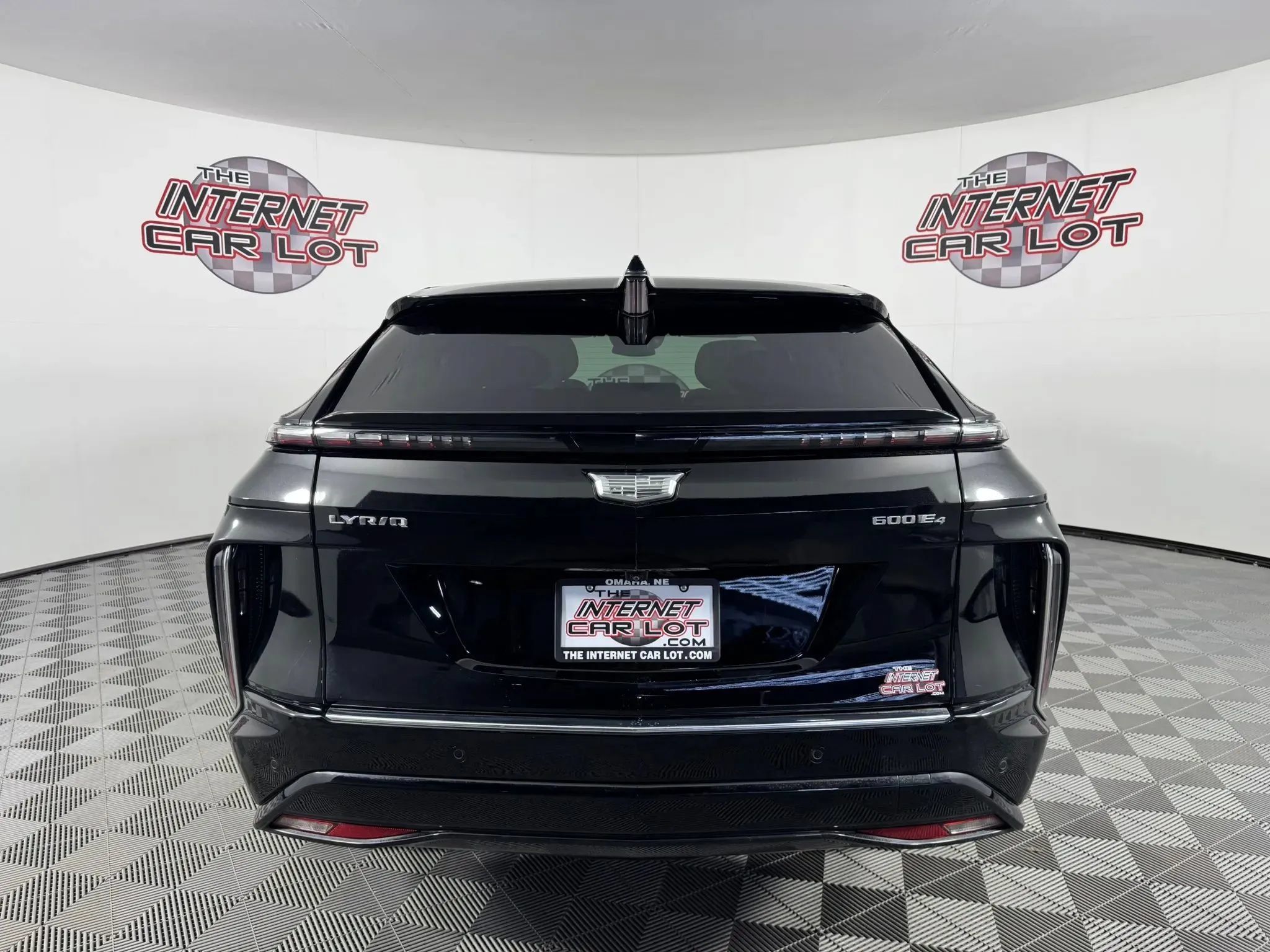 Used 2024 Cadillac Lyriq Luxury w/ LPO, Floor Liner Package AWD/4WD image 6