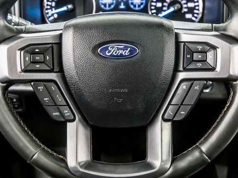 Used 2019 Ford Expedition Platinum RWD image 25