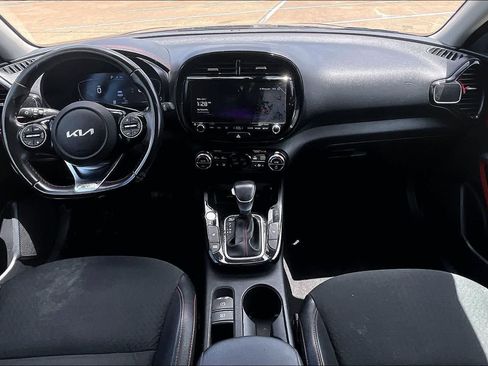 Used 2023 Kia Soul GT-Line w/ GT-Line Technology Package FWD image 10