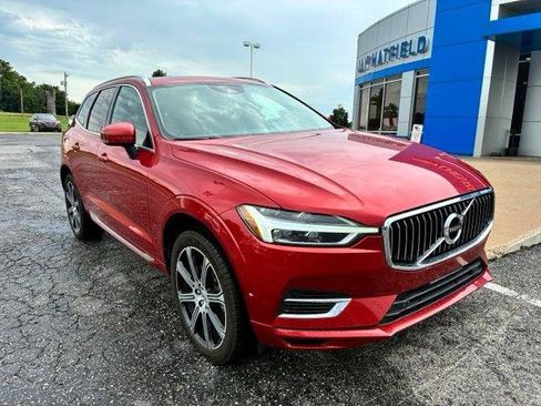 Used 2019 Volvo XC60 T8 Inscription w/ Protection Package Premier AWD/4WD image 2