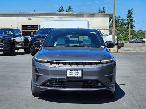New 2025 Jeep Wagoneer S Limited image 3